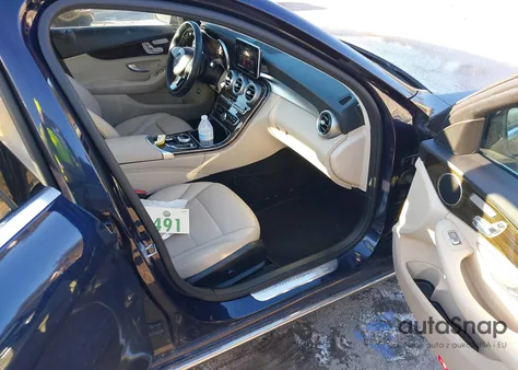 2017 Mercedes-Benz C 300 4Matic/Luxury 4Matic/Sport 4Matic из США, поврежденный, VIN WDDWF4KB5HR216065